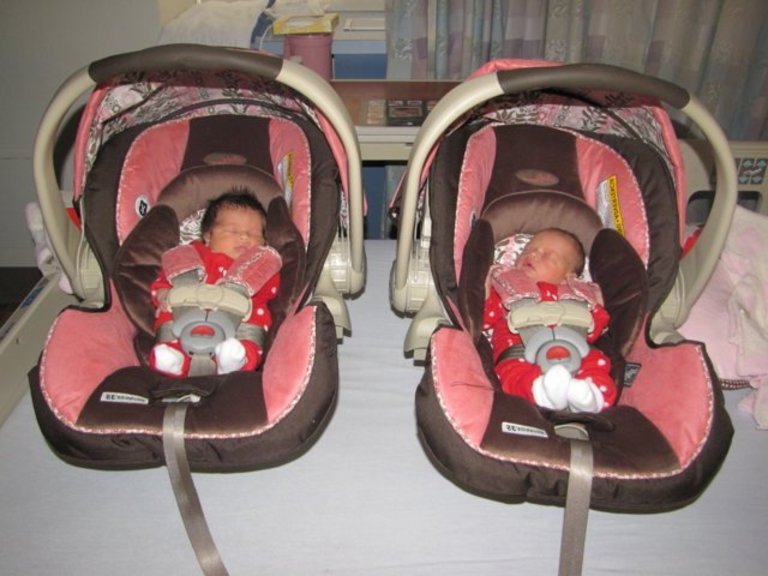 Car Seats For Newborn Twins