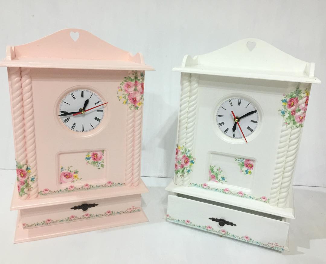 Jual Jam Shabby Chic Untuk Aksesoris Rumah Minimalis Hello