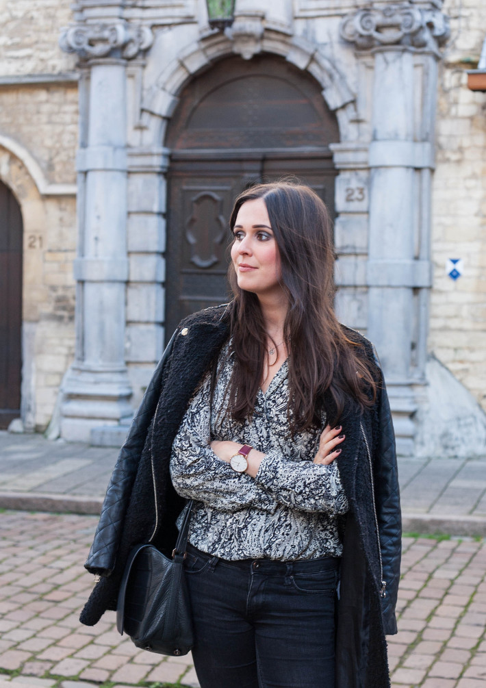 Outfit: rock chic in black and paisley