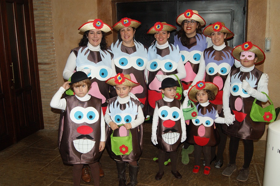 LOPERA DIGITAL: Patio de Armas del Castillo de Lopera acogerá el Carnaval 2017 los y 25 de febrero.