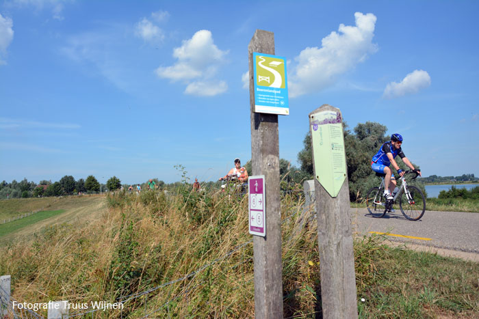 Wandel-, Fiets- en FotografieWeblog: Fietsen in de Ooijpolder
