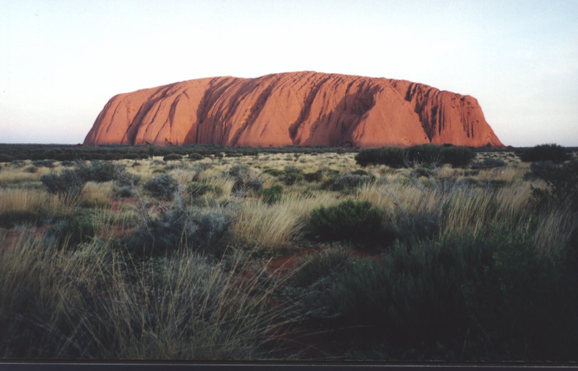 2001, Uluru (Australia)