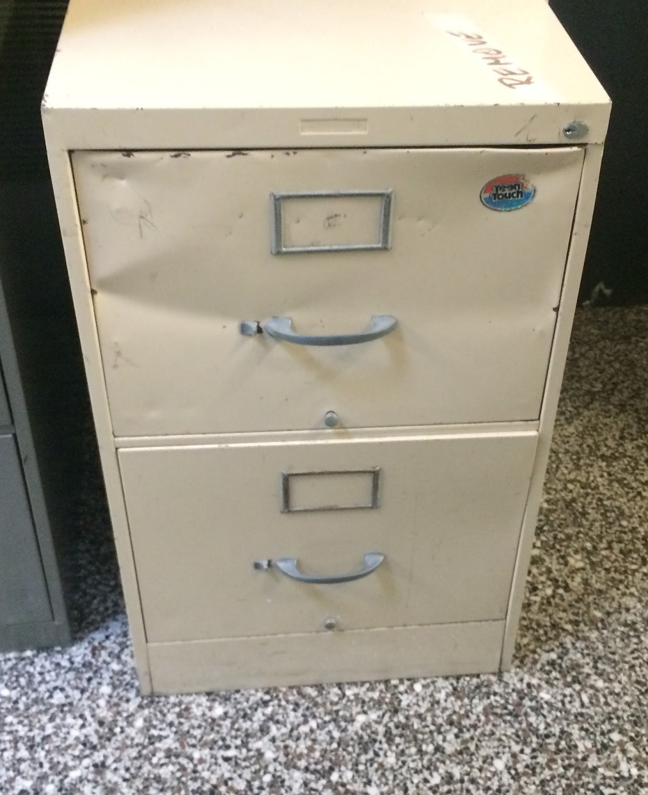 Ecole Golden Gate Middle School Filing Cabinets For Sale