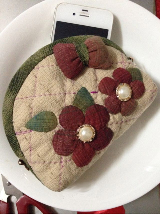 Purse with flowers in a Japanese patchwork. Кошелек - японский печворк