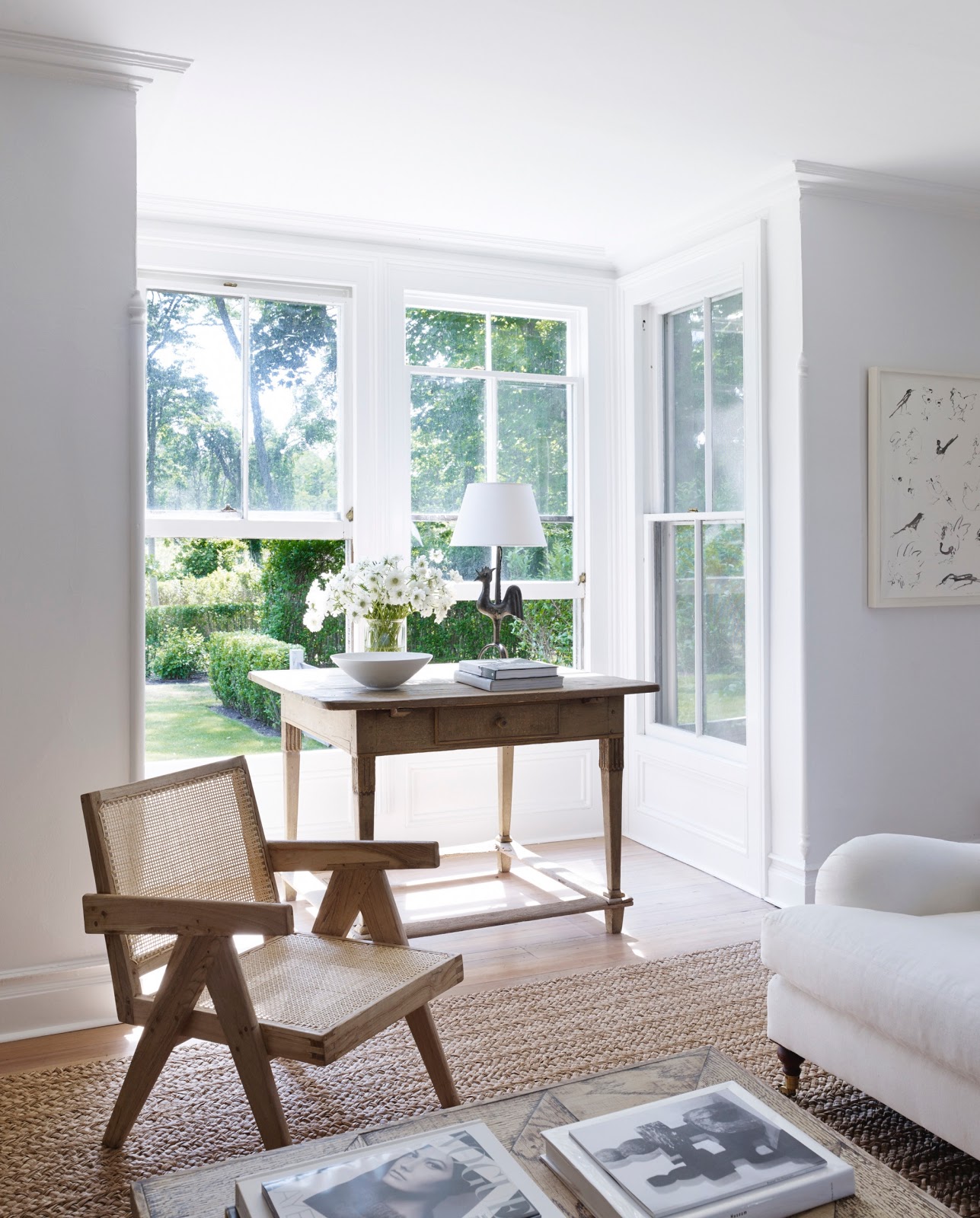Décor Inspiration: A Bright & Breezy Home in the Hamptons