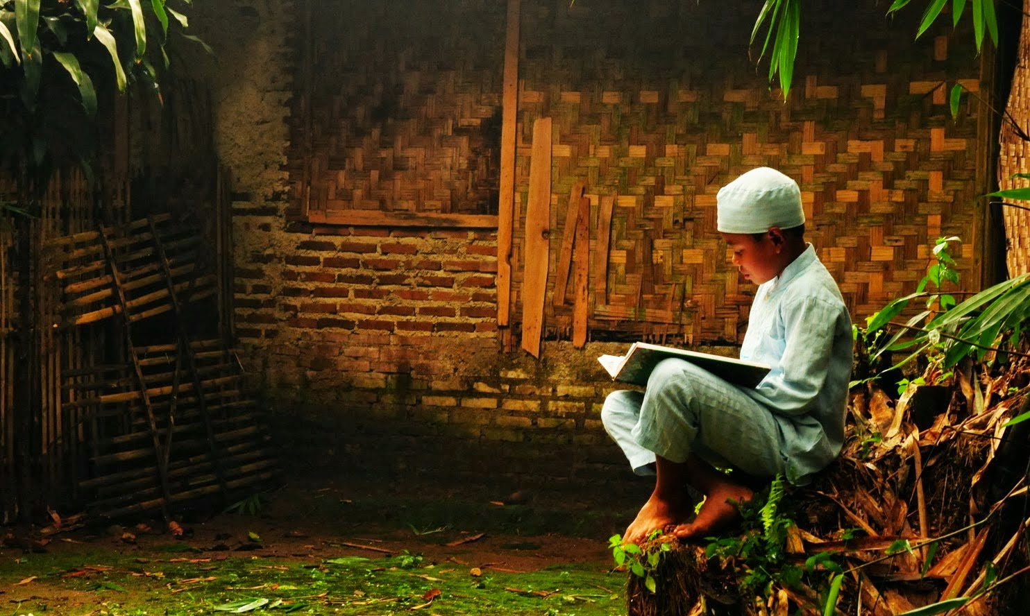 Agar setiap saat diberikan petunjuk oleh Allah Mbah Gewor