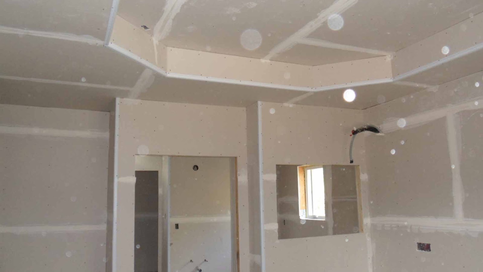 Rocky Hollow Home Tape and Float