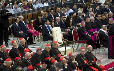 Pope's empty chair