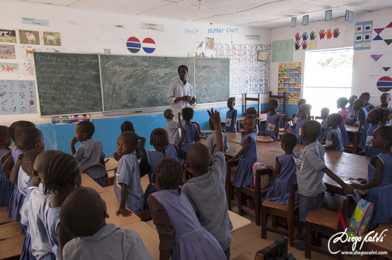 Misión Material Escolar para los niños de Gambia - Gambia, el país de los niños (3)
