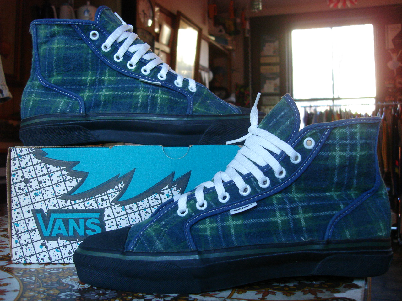 theothersideofthepillow: vintage VANS green plaid print felt hi top MADE IN USA 1990's US9.5