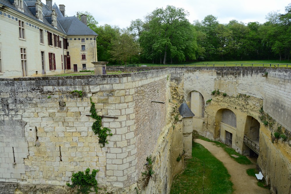 château de Brézé et douves