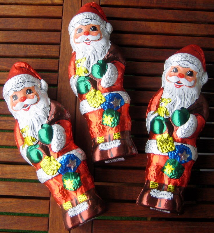 Konsumblock: Der Schoko-Nikolaus kommt in den Schoko-Orangen-Guglhupf