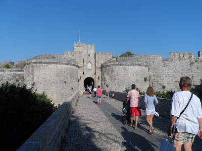 Viagem Grécia – 4º dia (Colosso de Rhodes, Palácio Grand Master e Cidade Medieval)