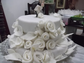 FAÇO BOLO DE CASAMENTO TAMBEM