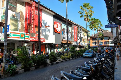  Kuta Square  is a shopping center Indonesia Tourism