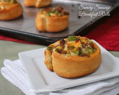 FUN RECIPE WORLD : Savory Sausage Breakfast Rolls Recipe
