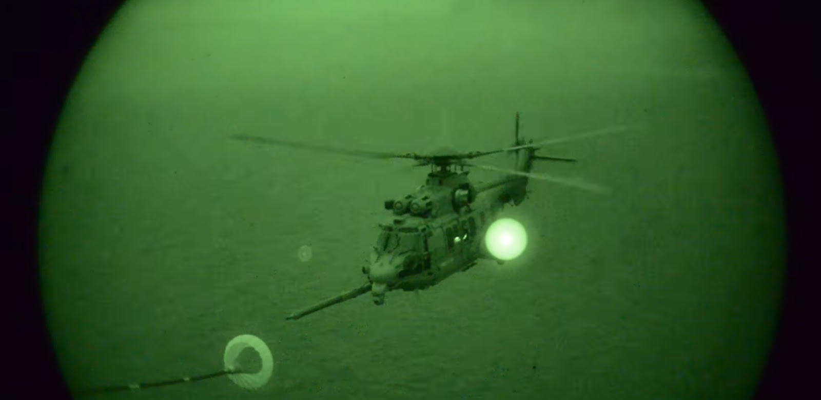 caracal+refuel+nuit.jpg