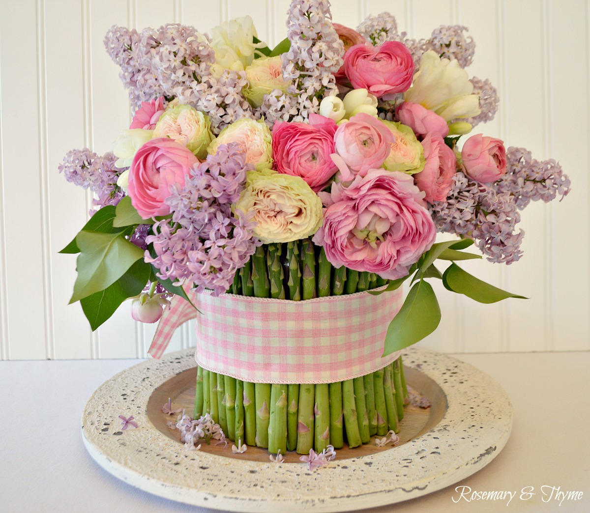 A Spring Floral Arrangement Tutorial