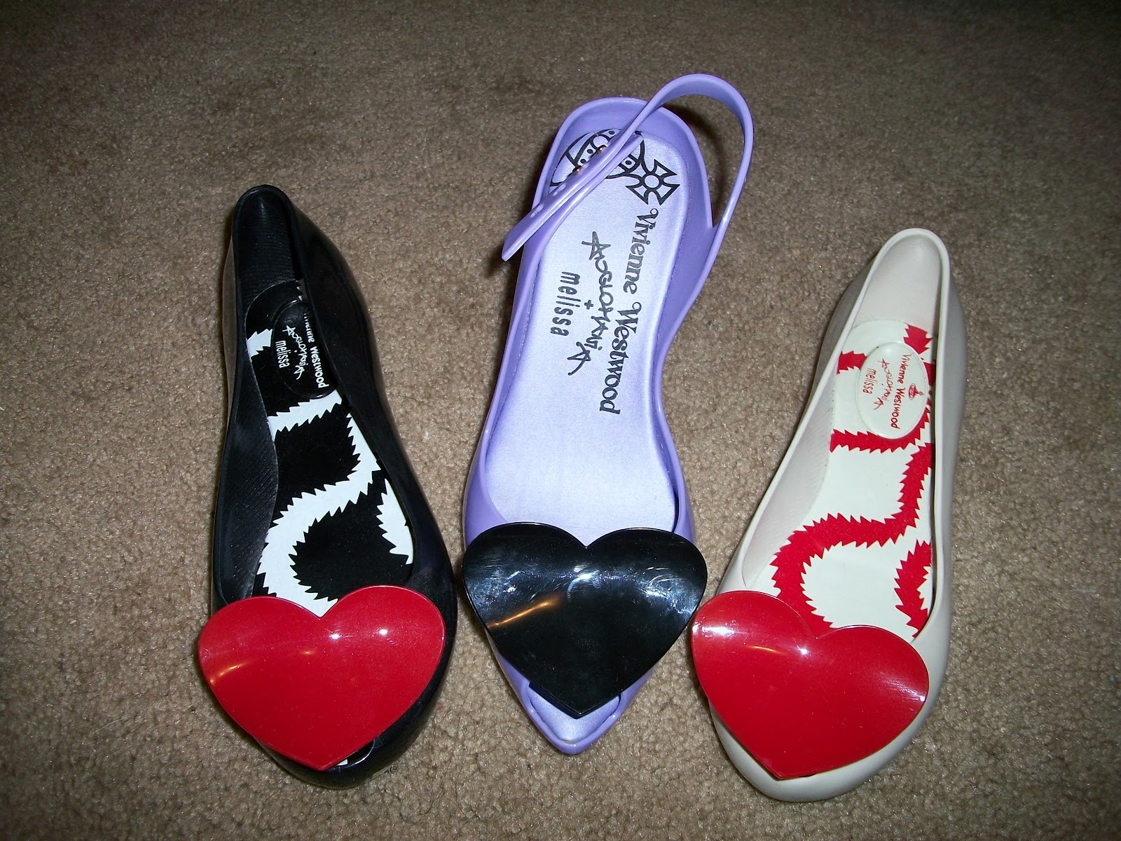 sketchgirly: Fixin' my amazing shoes. (Craft stuff)