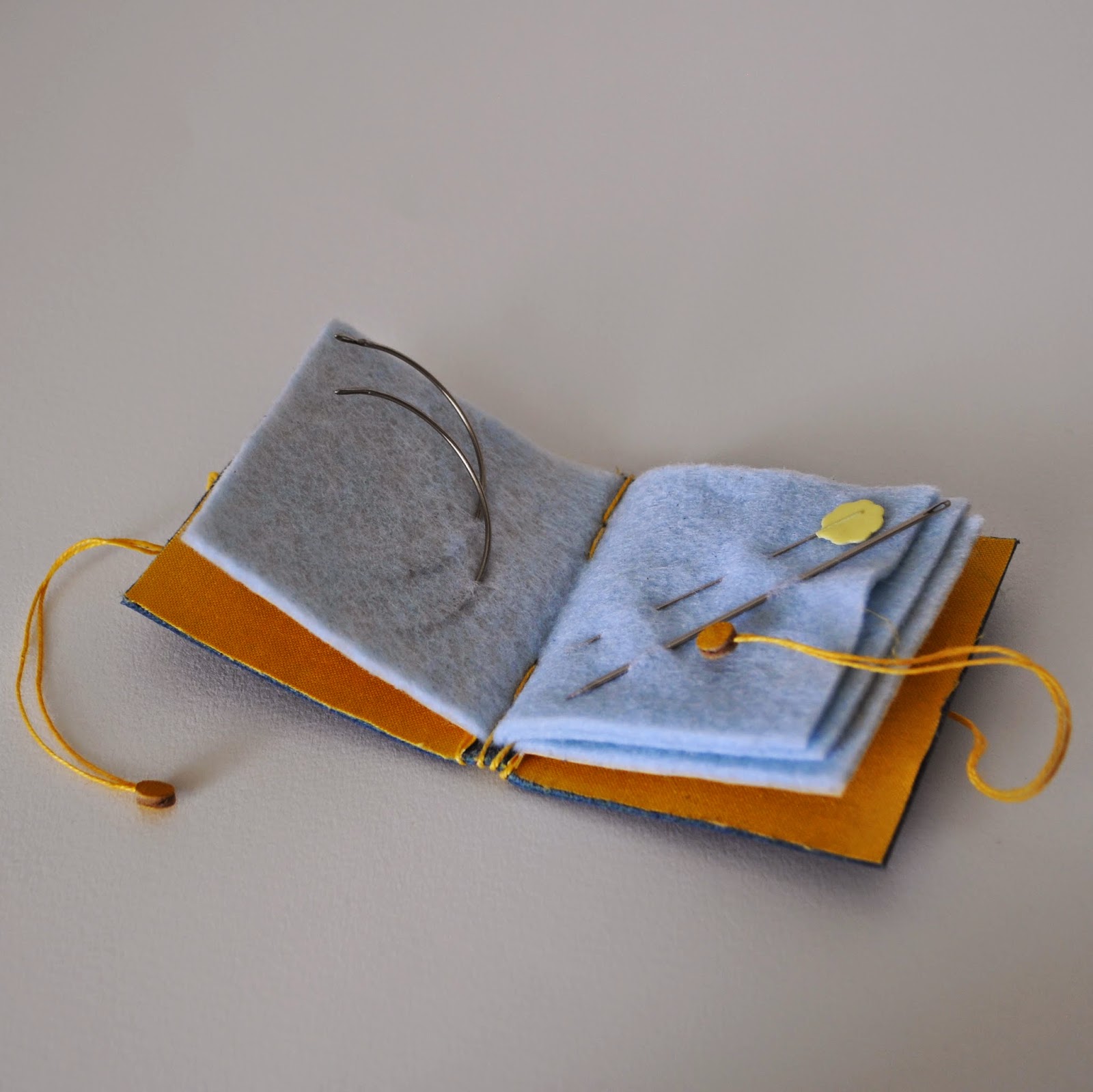 JADE BOOKBINDING STUDIO Needle Book