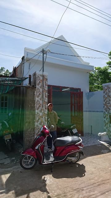 [Image: DSC_0070.JPG]