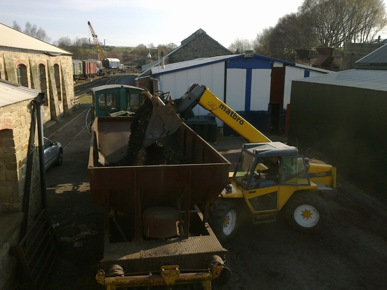 Loading ballast behind Marley Hill shed