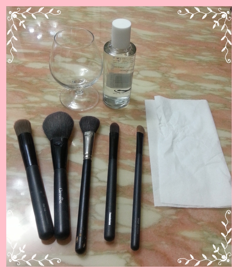 Bamoi_Moi... Makeup tool cleaner...... Shu Uemura