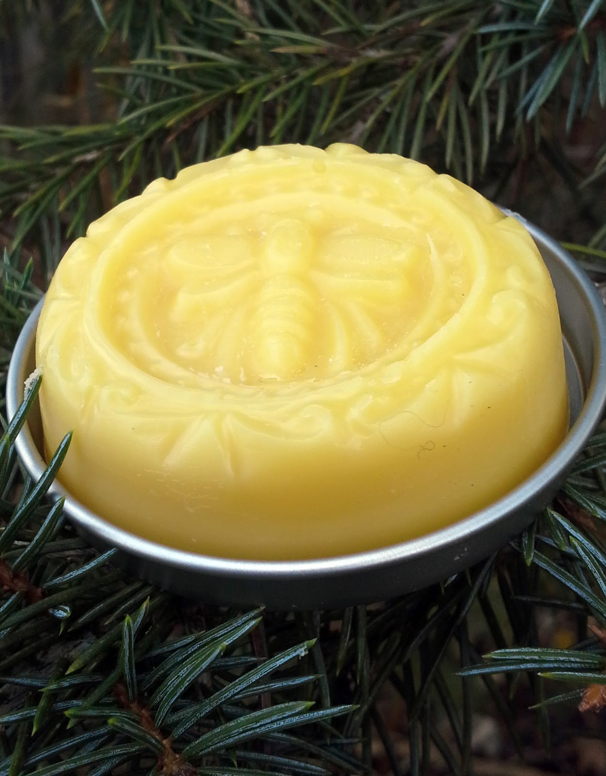 The Bee Journal How to Make a Body Lotion Bar