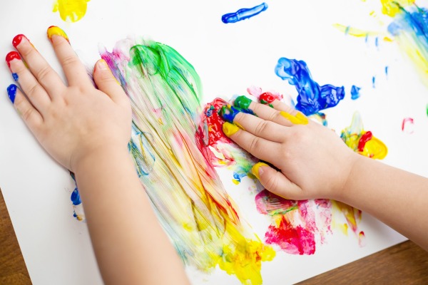 FUN KID PROJECT:  Make scratch & sniff paint (only 3 ingredients!)