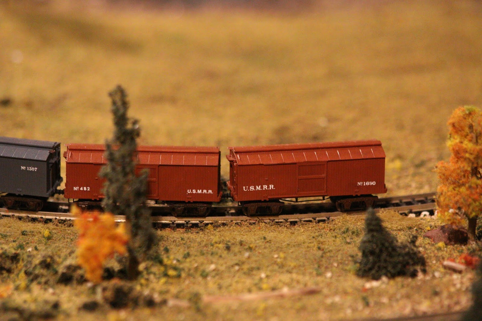 Civil War Trains in N Scale Weathering the freight cars and more photos