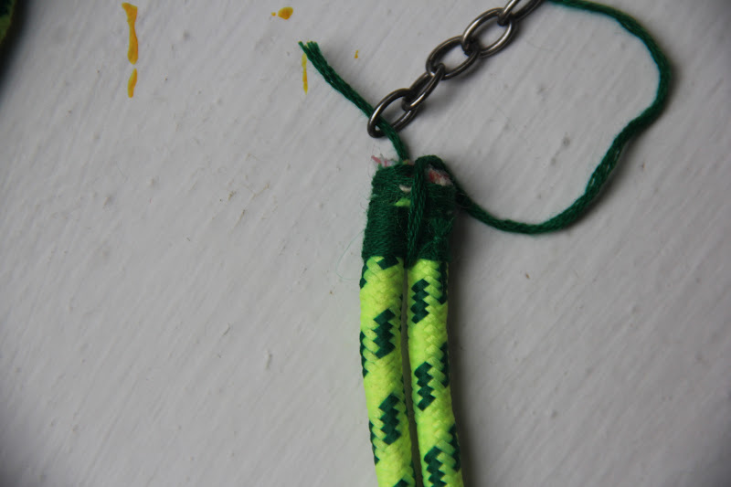Queen Of Funky DIY DIY Neon Shoelace Necklace