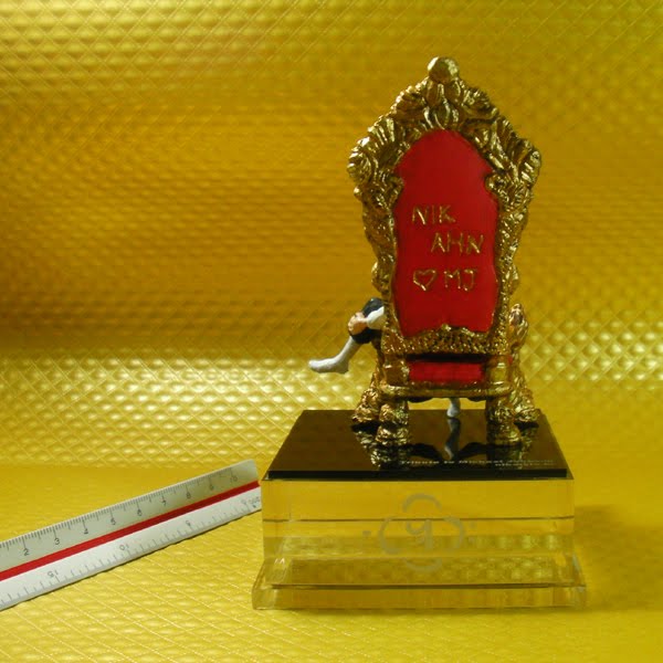 Michael Jackson Crafted Mini Statue Michael You Are Only King of Pop Case