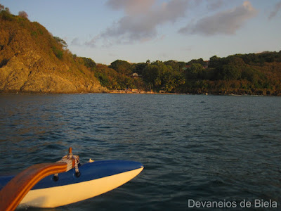 Canoa havaiana em Noronha