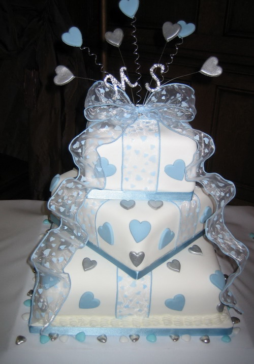 WEDDING CAKE: three tier wedding cakes
