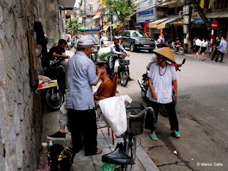 PELUQUEROS DE HANOI, VIETNAM