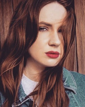 Karen Gillan Karen Gillan