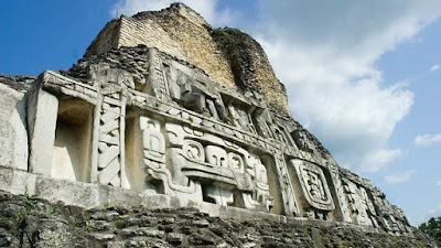 Telah Dinyatakan Otentik, Inilah Buku Suku Maya Tertua Berumur 900 Tahun