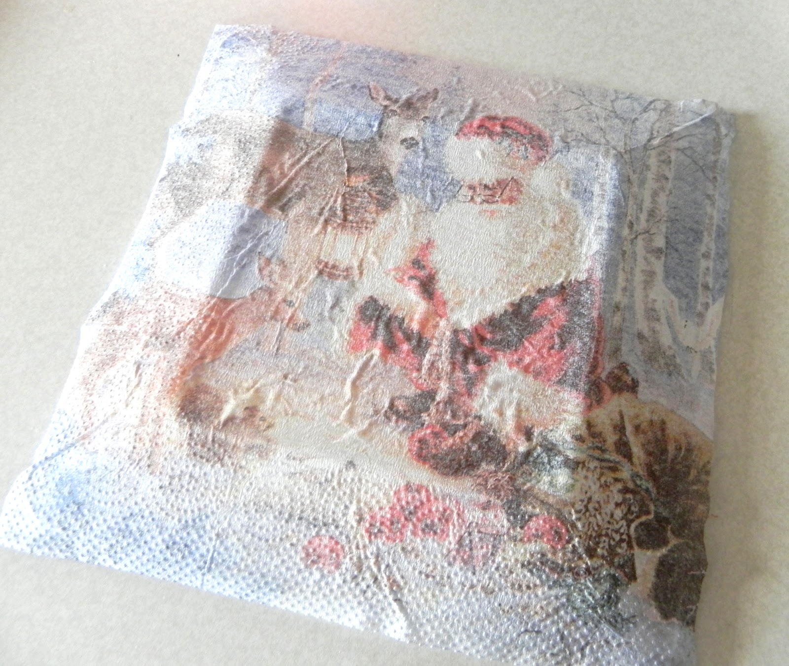 SybillinartNews Decoupage a glass plate Tutorial