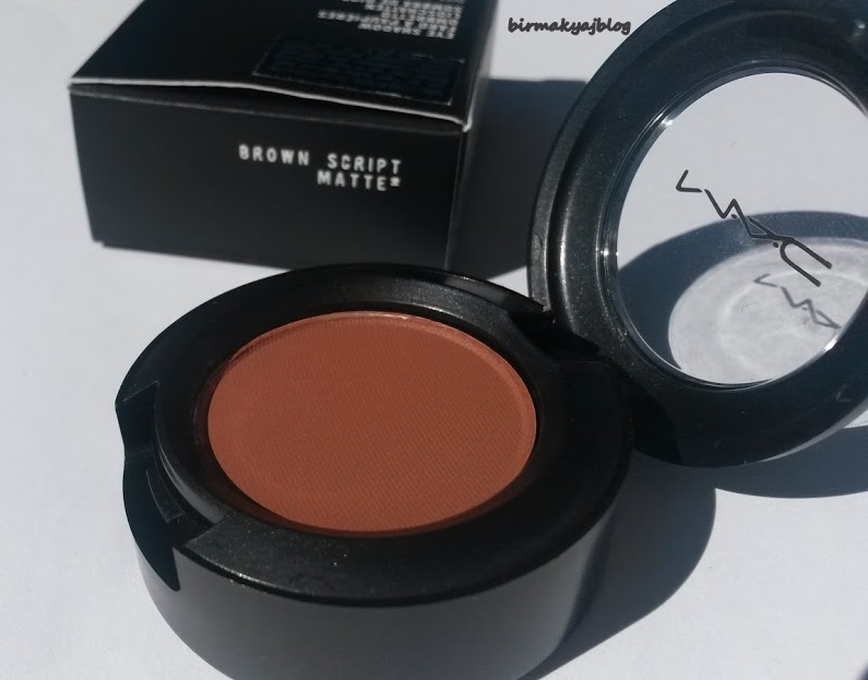 Mac Brown Script Matte Far İncelemesi Bir Makyaj Blog