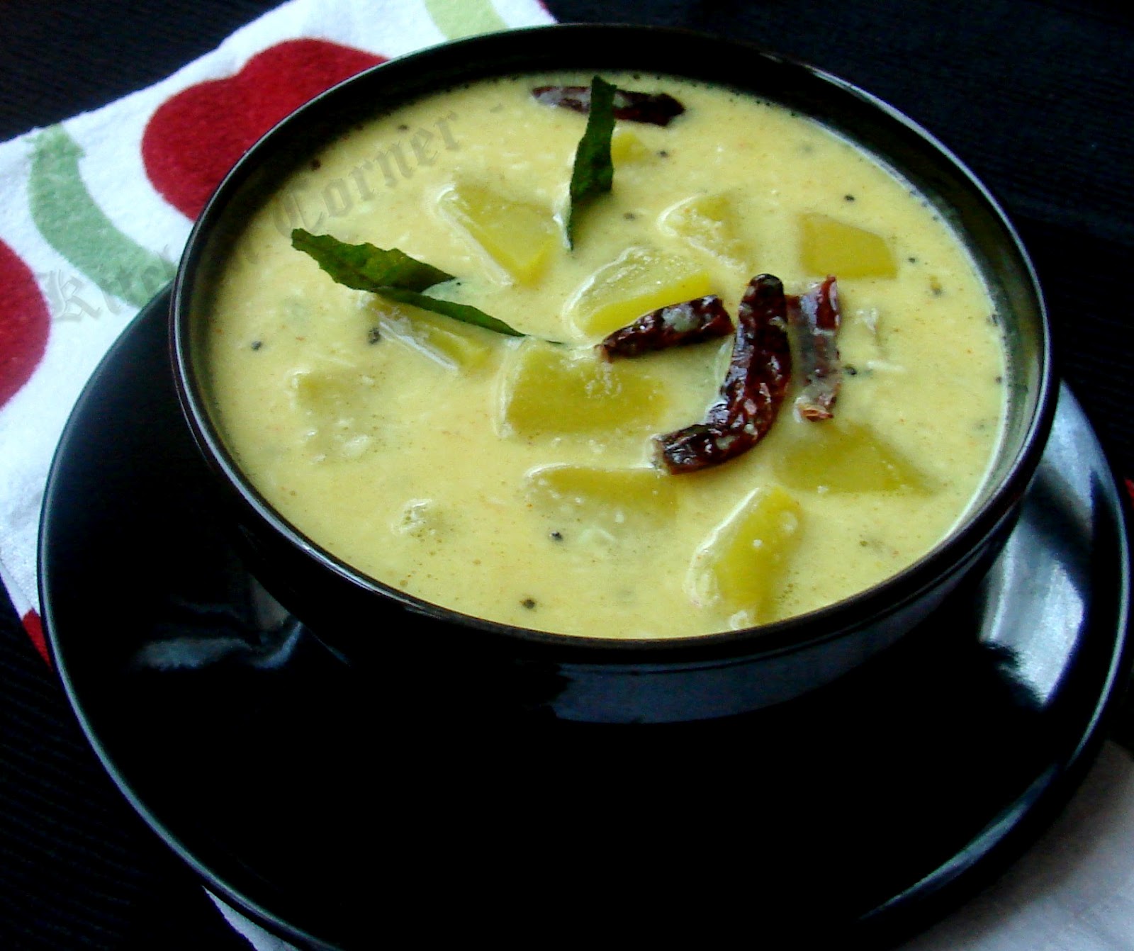 Kapplanga Thenga Aracha Curry/Green Papaya Curry