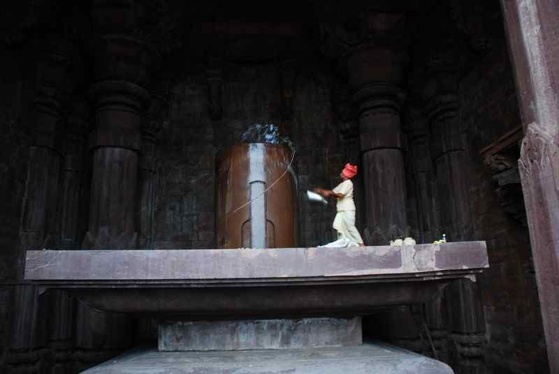 May this World's largest Shiv Ling at Bhojpur 11th century! shower