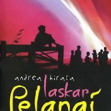 cover buku laskar pelangi, sinopsis novel laskar pelangi, 365ceritarakyatindonesia