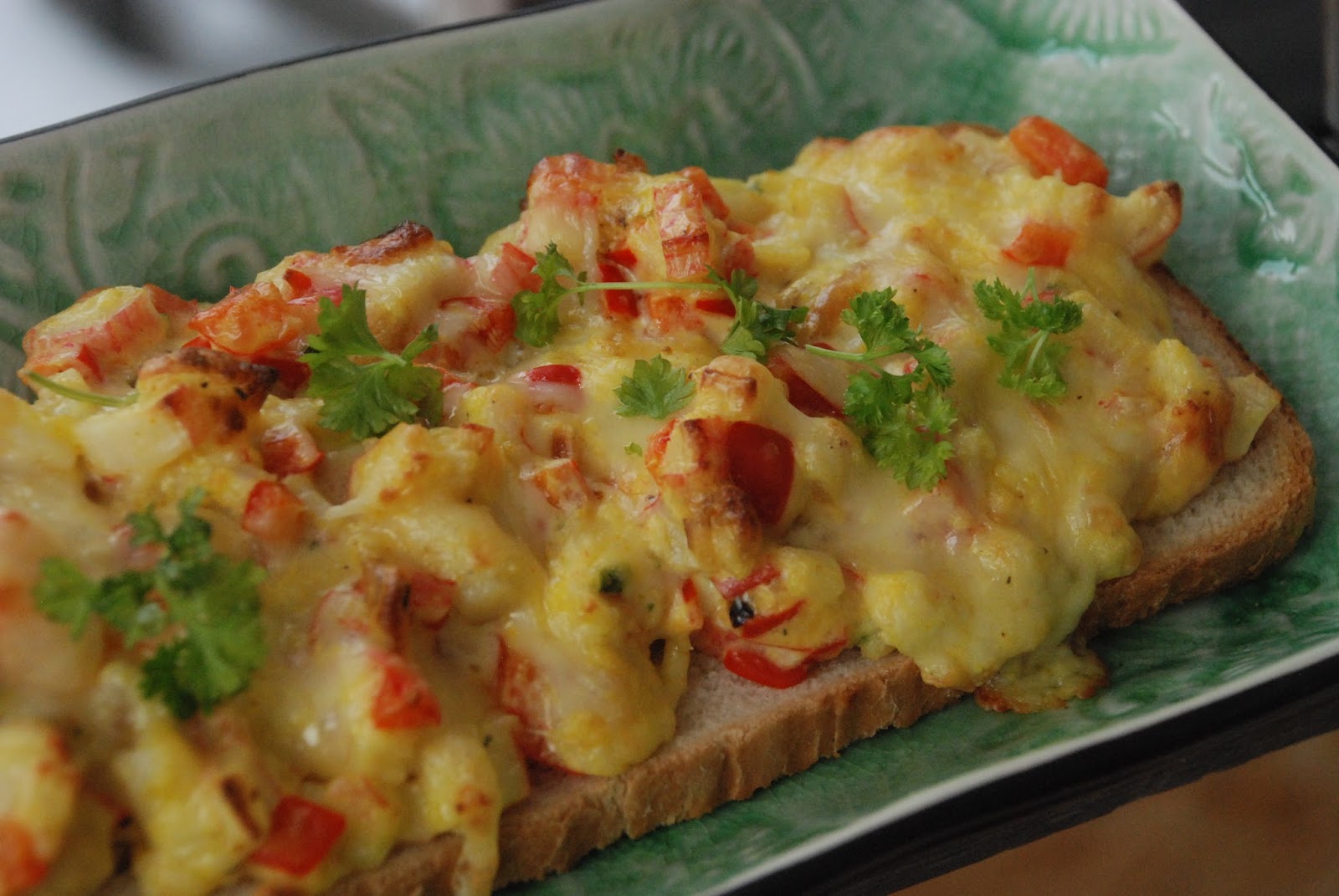 Smaskelismaskens Varm landgång med crabsticks och curryröra