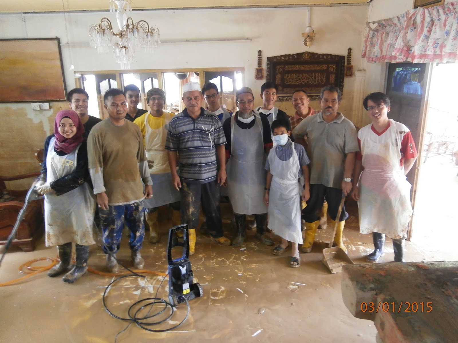 A Medical Technician at Radiology Dept. HUSM Radiology Dept. Flood