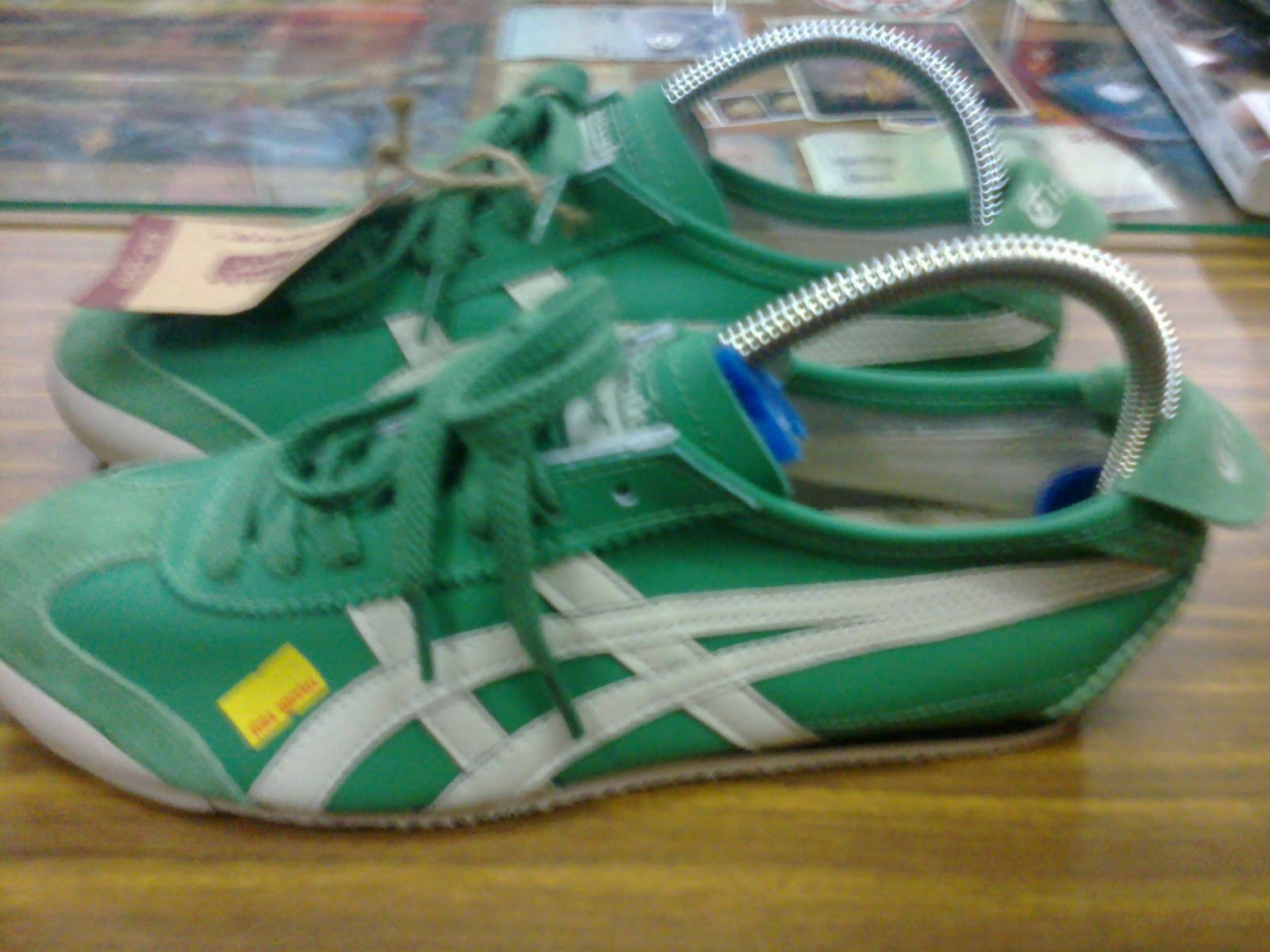 onitsuka tiger made in vietnam original