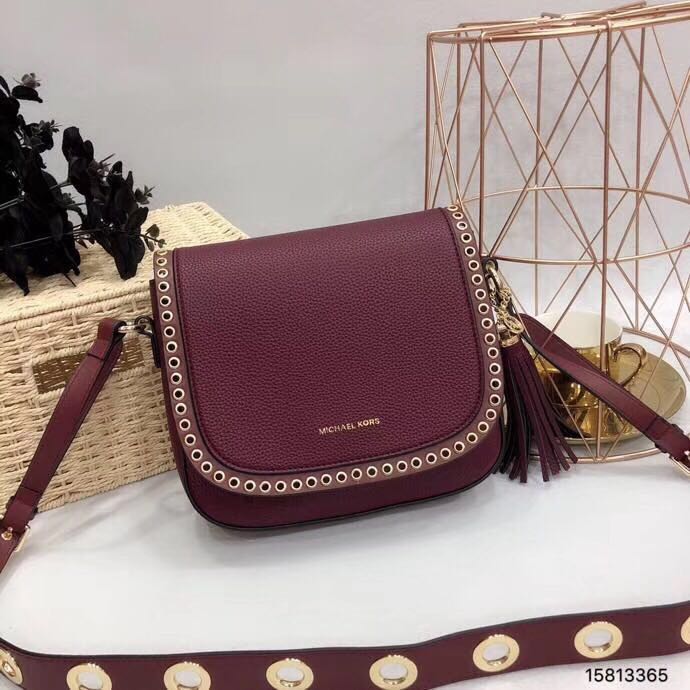 mk sling bag 2018