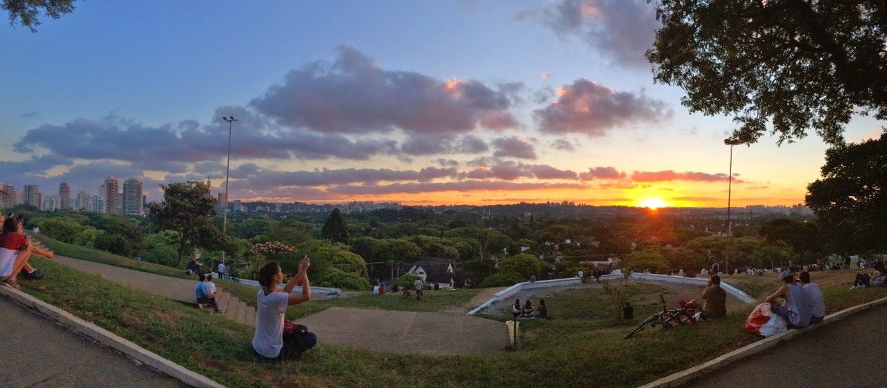 Praça do Pôr do Sol - Praça Coronel Custódio Fernandes Pinheiros em São ...