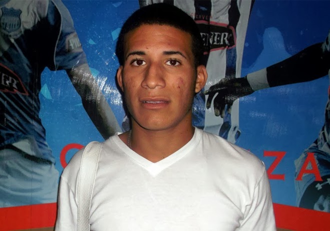 Hincha Azul Robert Burbano