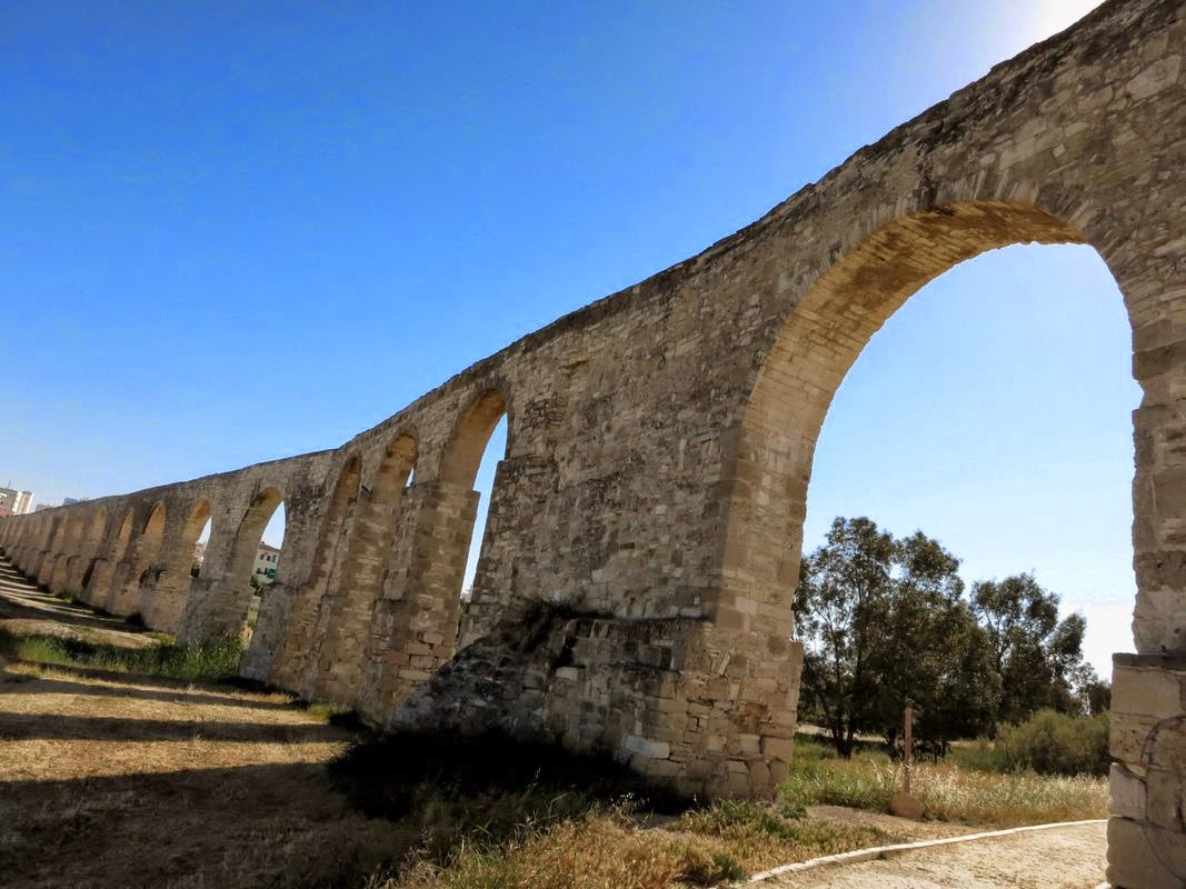 Kamares Aqueduct, Larnaca. Акведук Камарес, Ларнака
