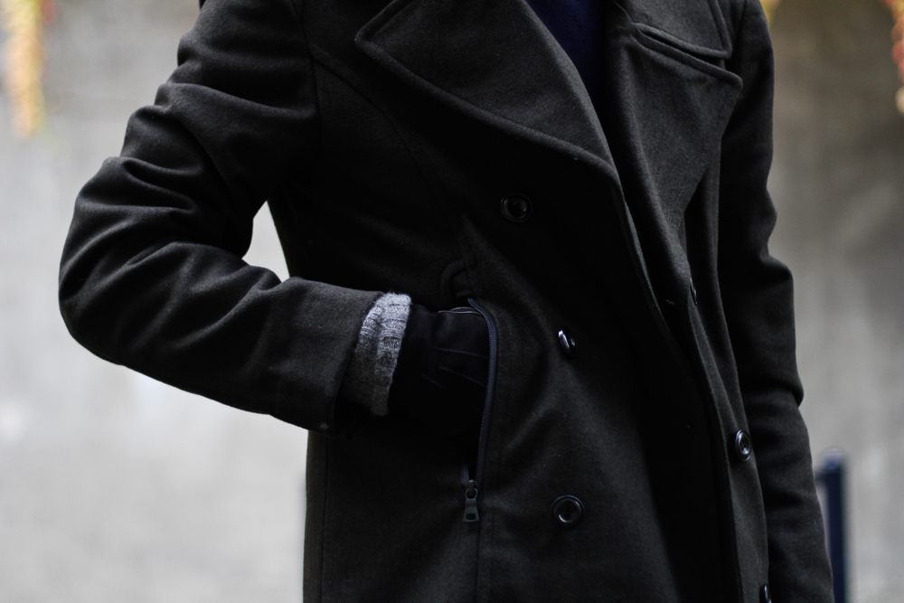 BLOG-MODE-HOMME-marks-spencer-shopping-links-col-roulé-tenue-hiver-bonnet-pompon-caban-vert-chukka-boots